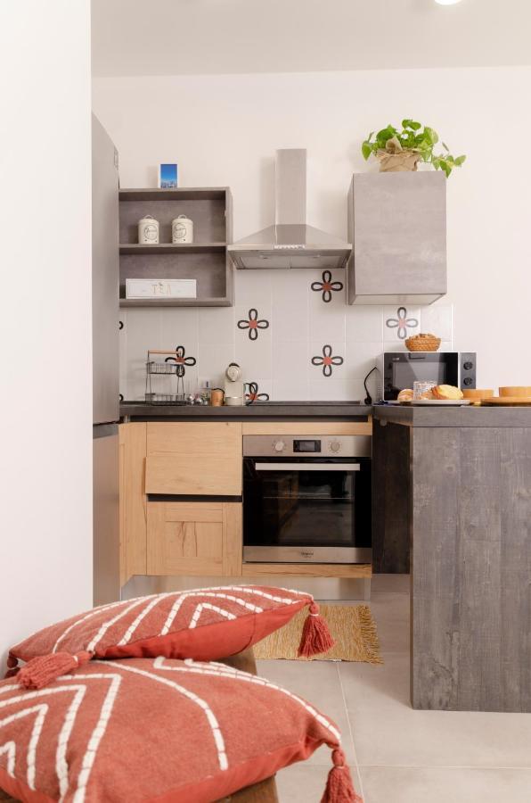 Apulialux Garruba Cozy Apt & Parking Bari Exterior foto