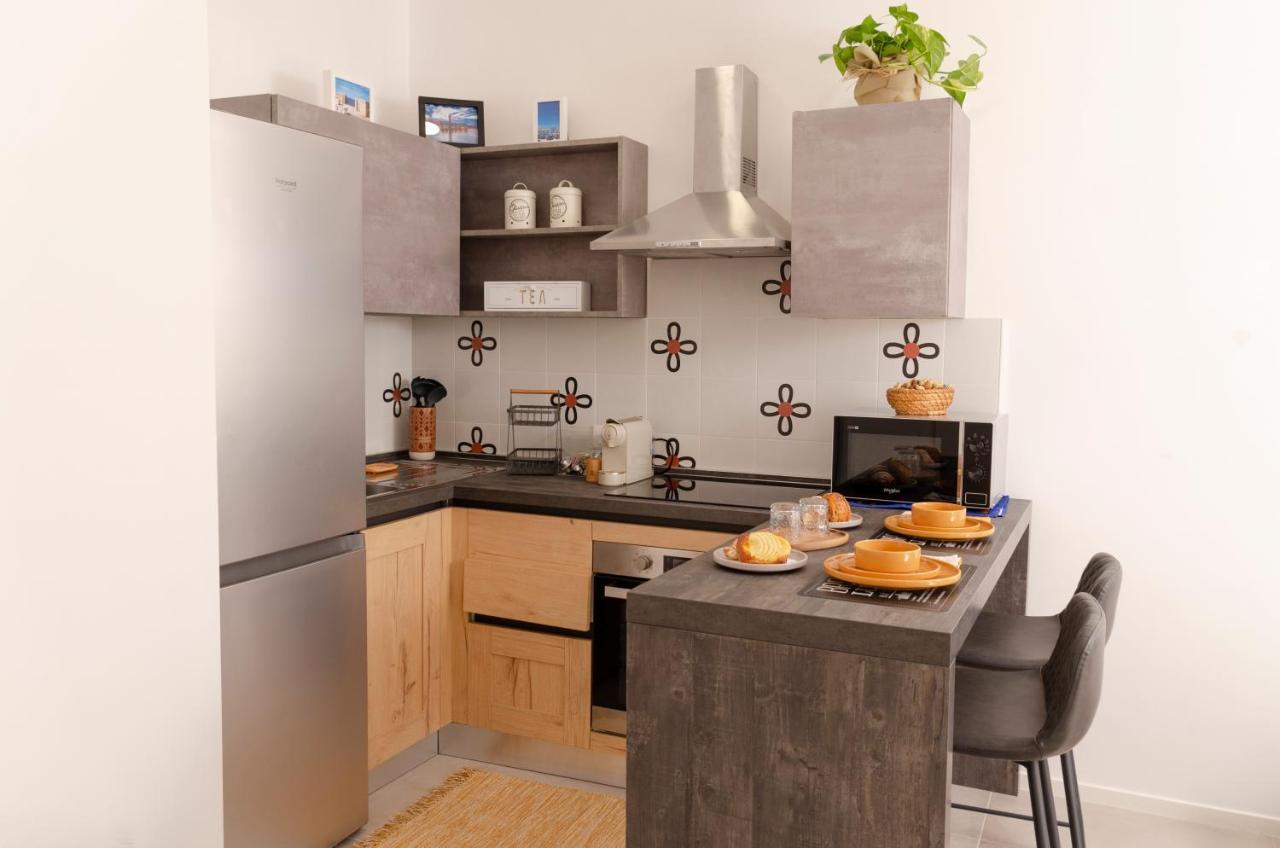 Apulialux Garruba Cozy Apt & Parking Bari Exterior foto